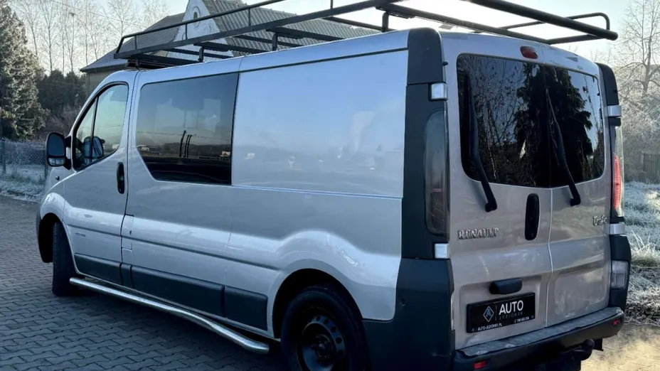 RENAULT Trafic -