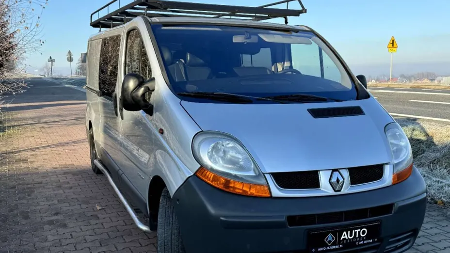 RENAULT Trafic -