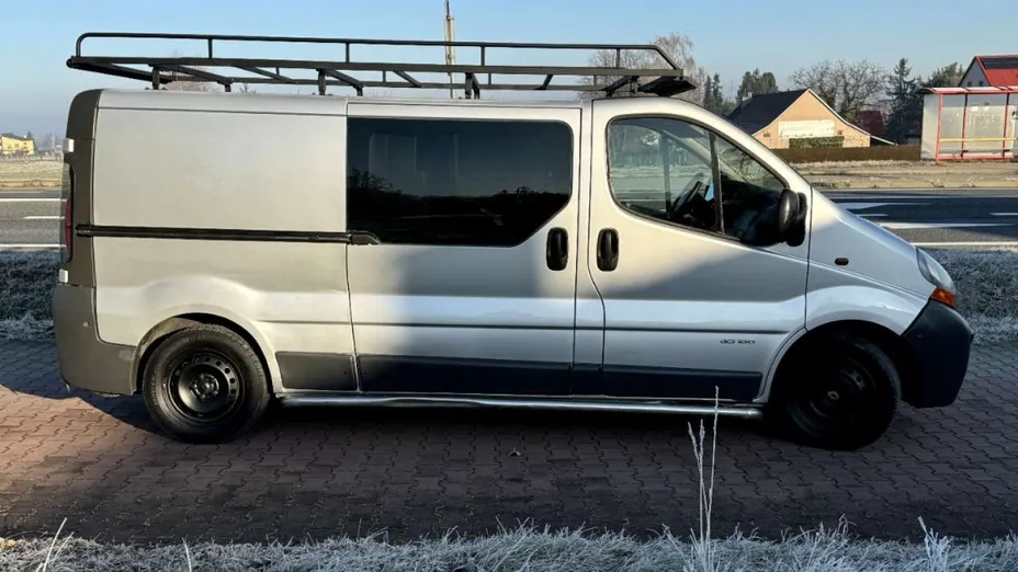 RENAULT Trafic -