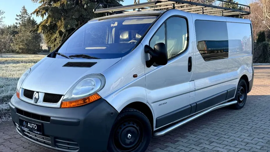 RENAULT Trafic -