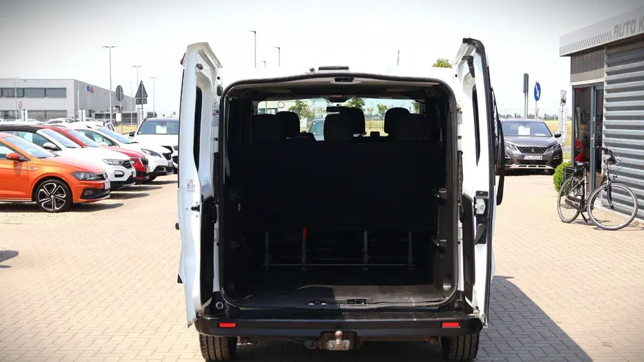 RENAULT Trafic -