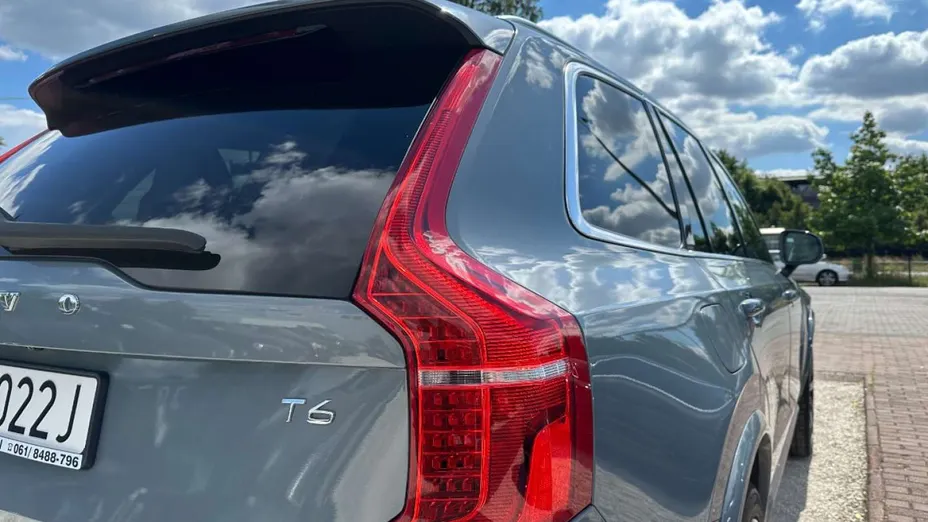 VOLVO XC90 -