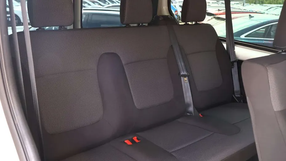 RENAULT Trafic -