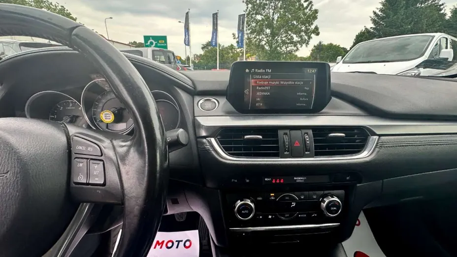 MAZDA 6 -