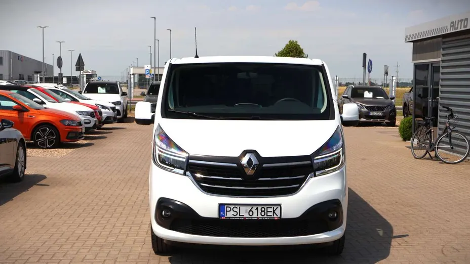 RENAULT Trafic -