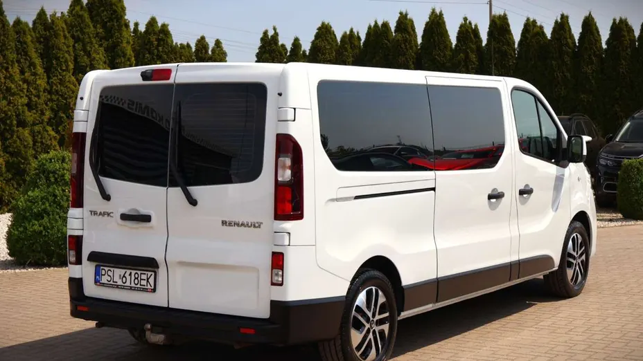 RENAULT Trafic -