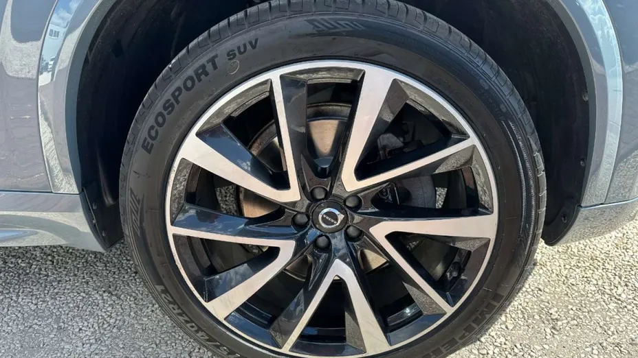 VOLVO XC90 -