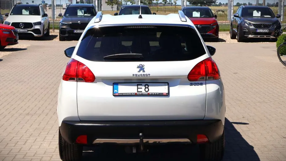 PEUGEOT 2008 -