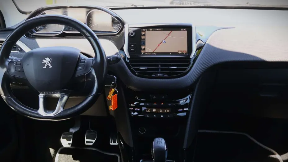 PEUGEOT 2008 -