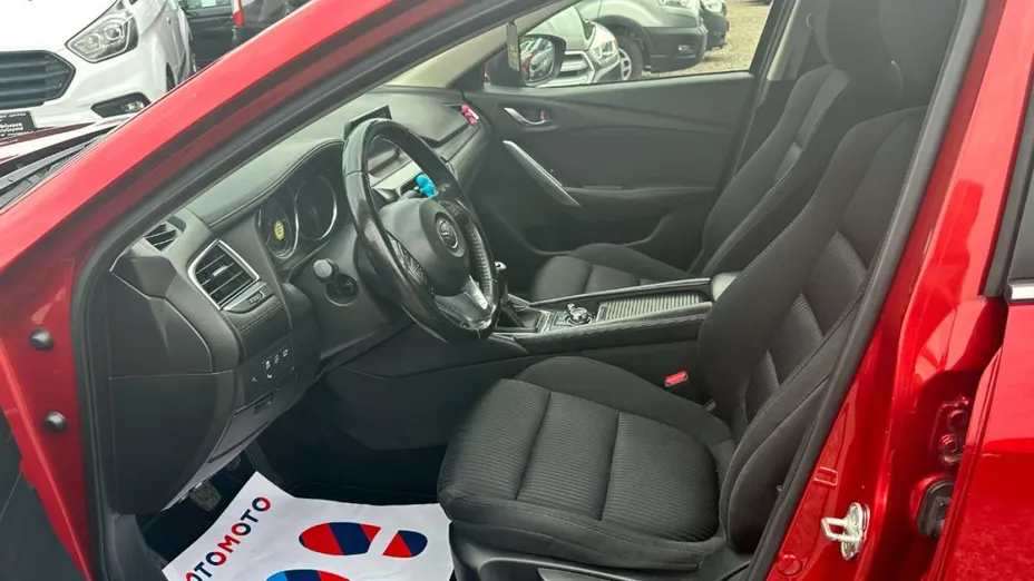 MAZDA 6 -