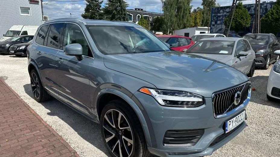 VOLVO XC90 -