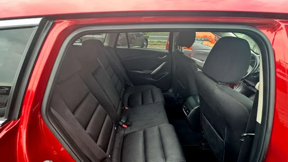 MAZDA 6 -