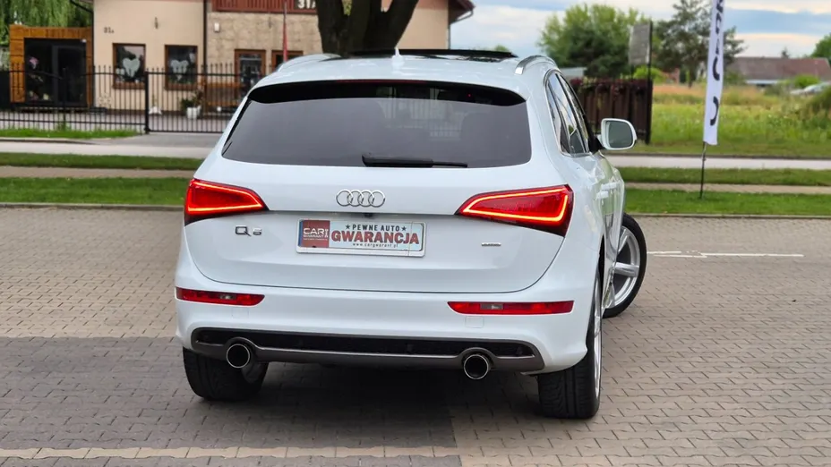 AUDI Q5 -