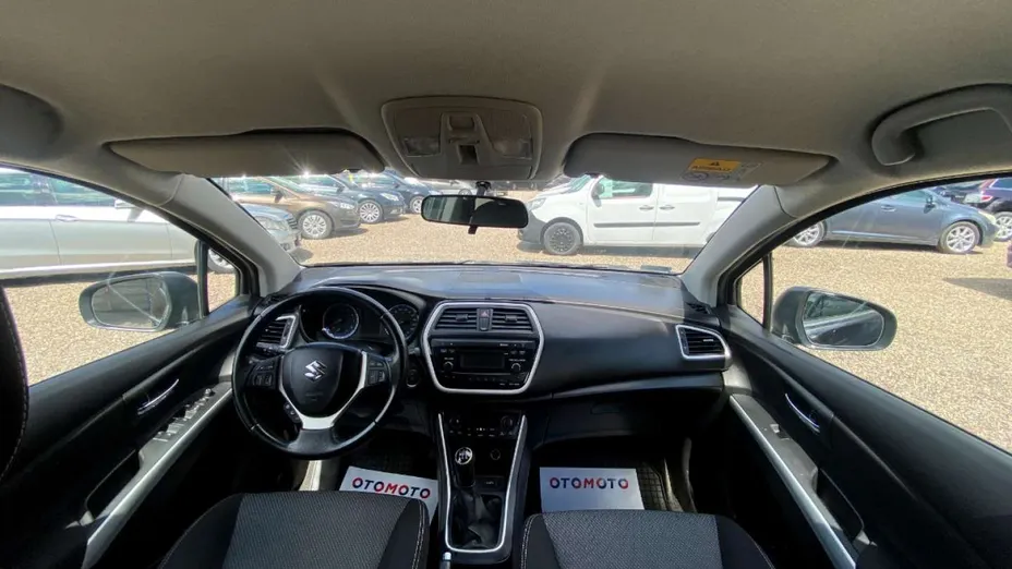 SUZUKI SX4 -