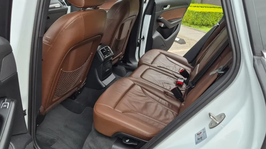 AUDI Q5 -