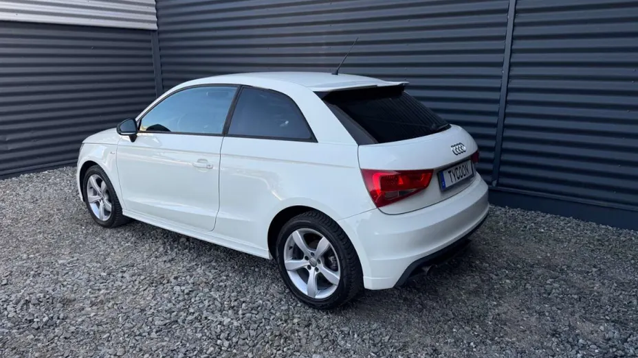 AUDI A1 -