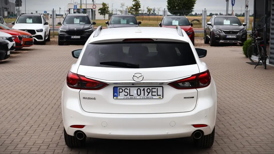 MAZDA 6 -