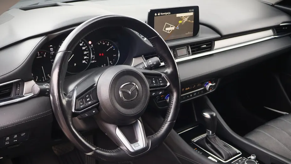 MAZDA 6 -