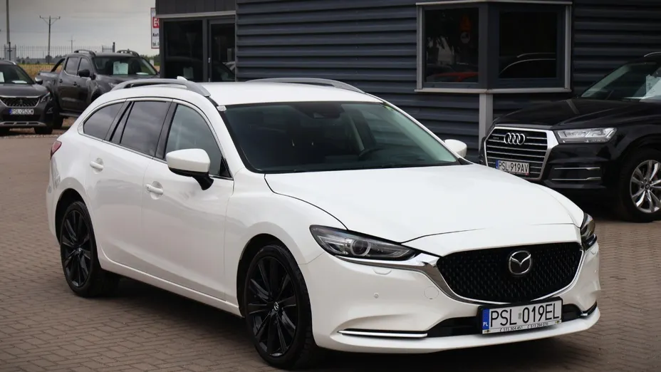 MAZDA 6 -