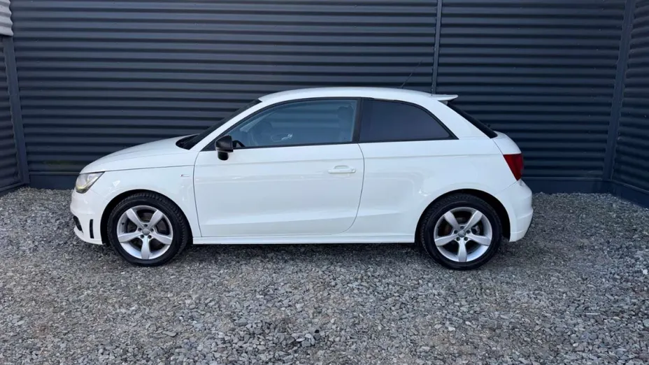 AUDI A1 -