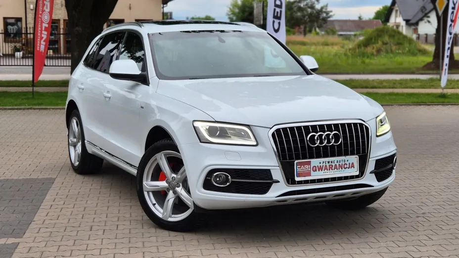 AUDI Q5 -