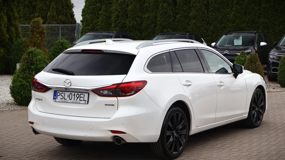 MAZDA 6 -