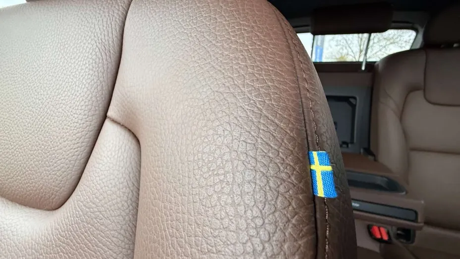 VOLVO XC60 -