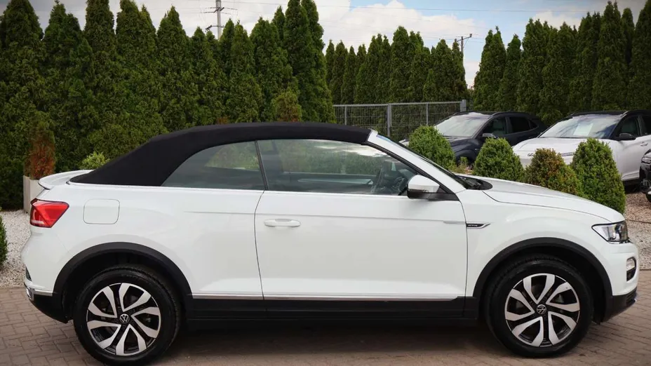 VOLKSWAGEN T-ROC -
