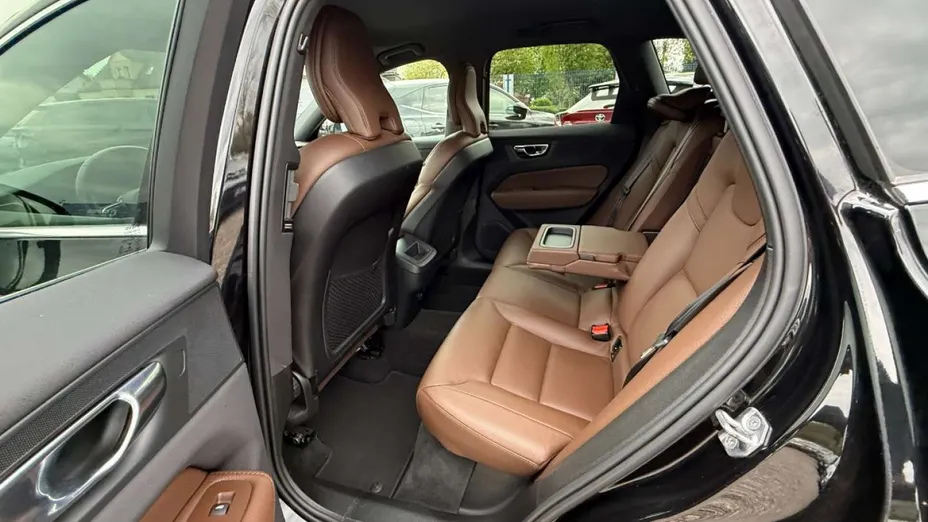 VOLVO XC60 -