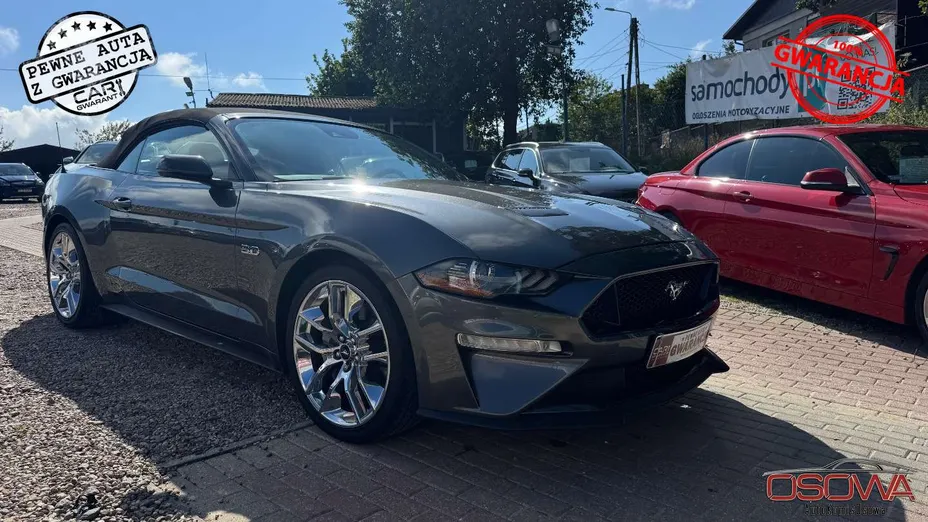 FORD Mustang -