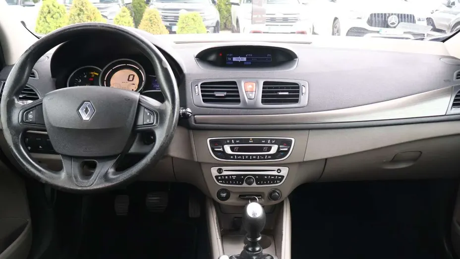 RENAULT Megane -