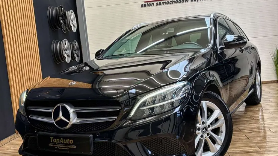 MERCEDES-BENZ C Klasa -
