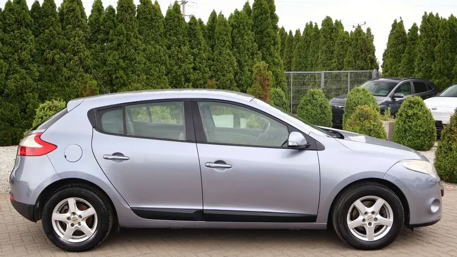 RENAULT Megane -