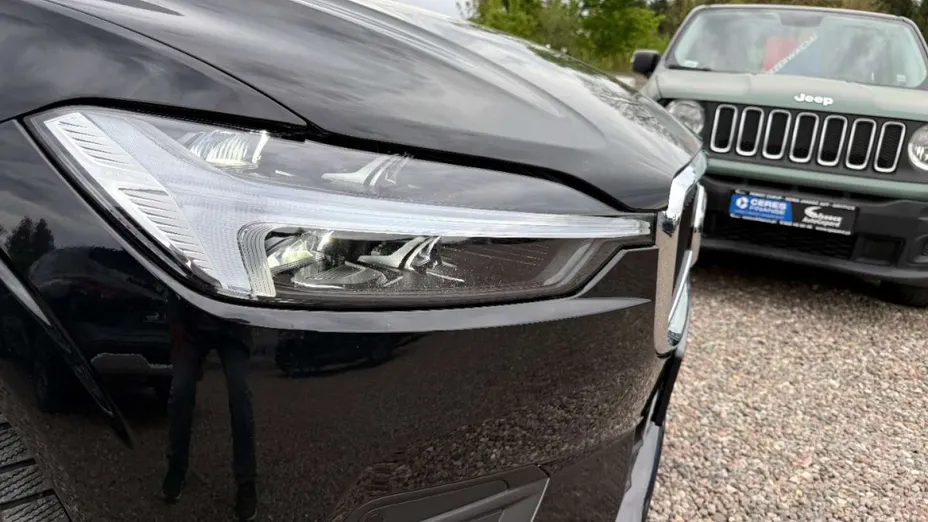 VOLVO XC60 -
