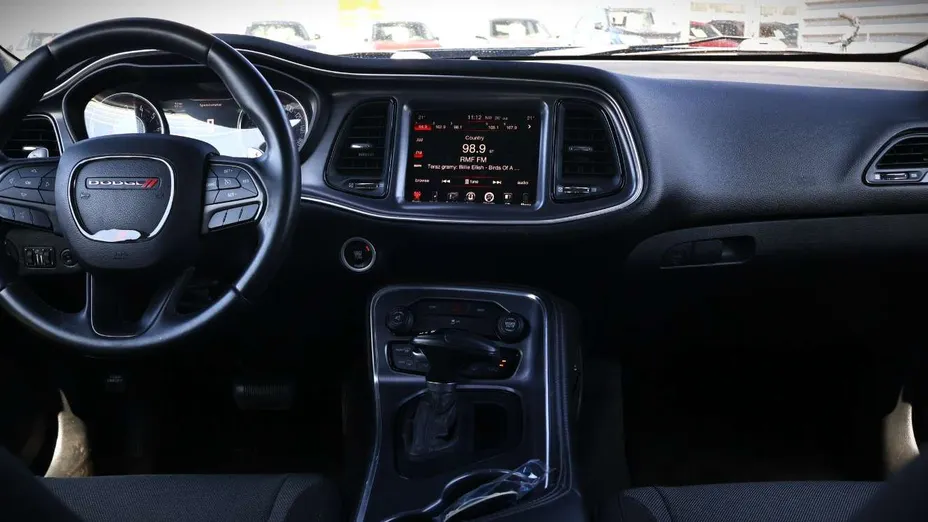 DODGE Challenger -