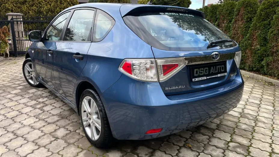 SUBARU Impreza -