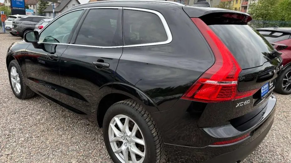 VOLVO XC60 -