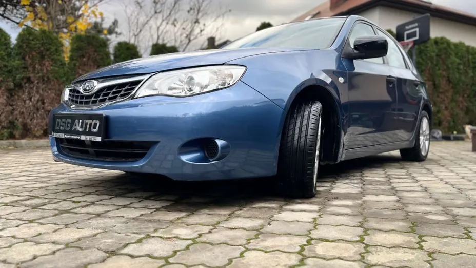 SUBARU Impreza -