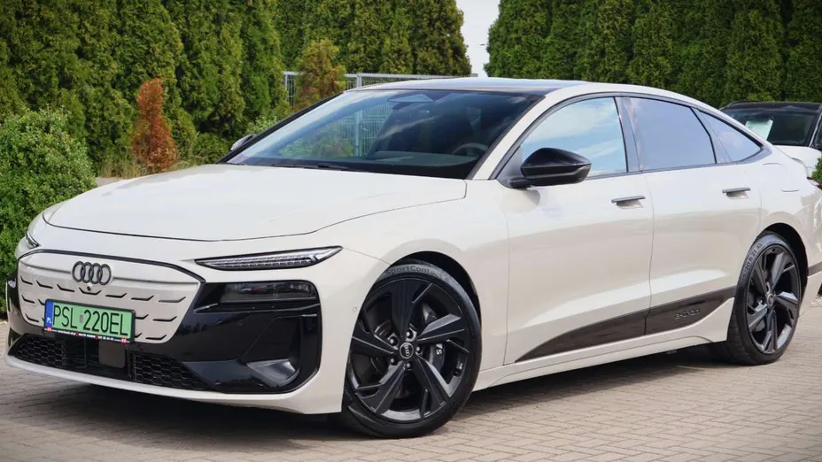 AUDI A6 -