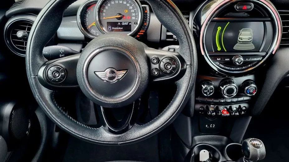 MINI Cooper -