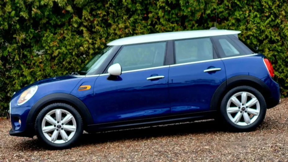 MINI Cooper -