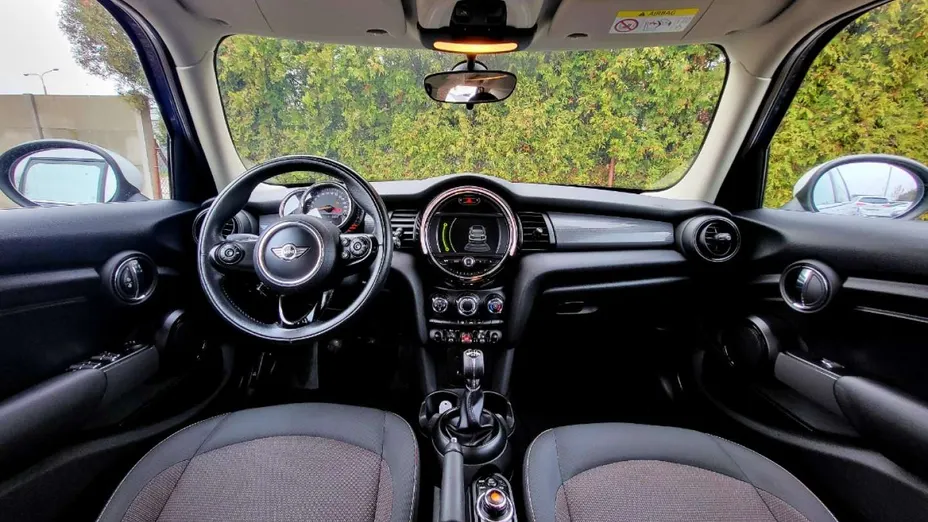 MINI Cooper -