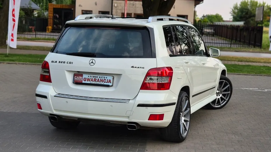 MERCEDES-BENZ GLK -