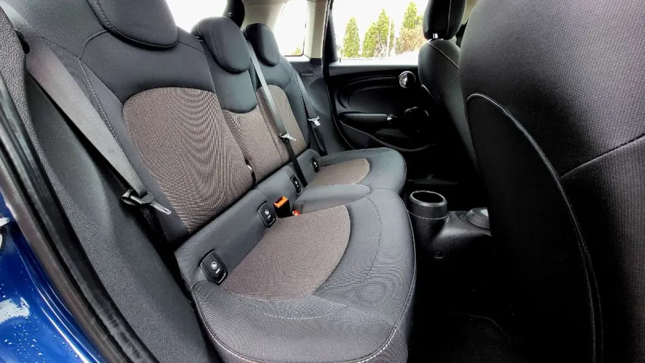MINI Cooper -