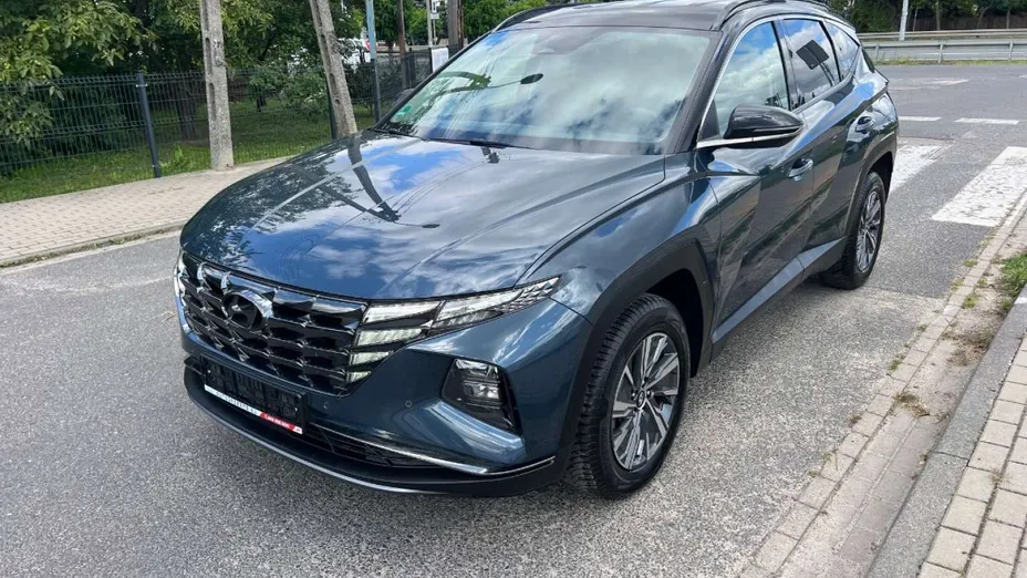 HYUNDAI Tucson -