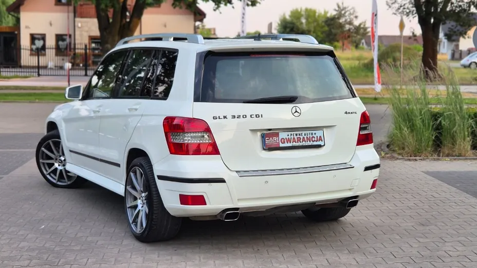 MERCEDES-BENZ GLK -