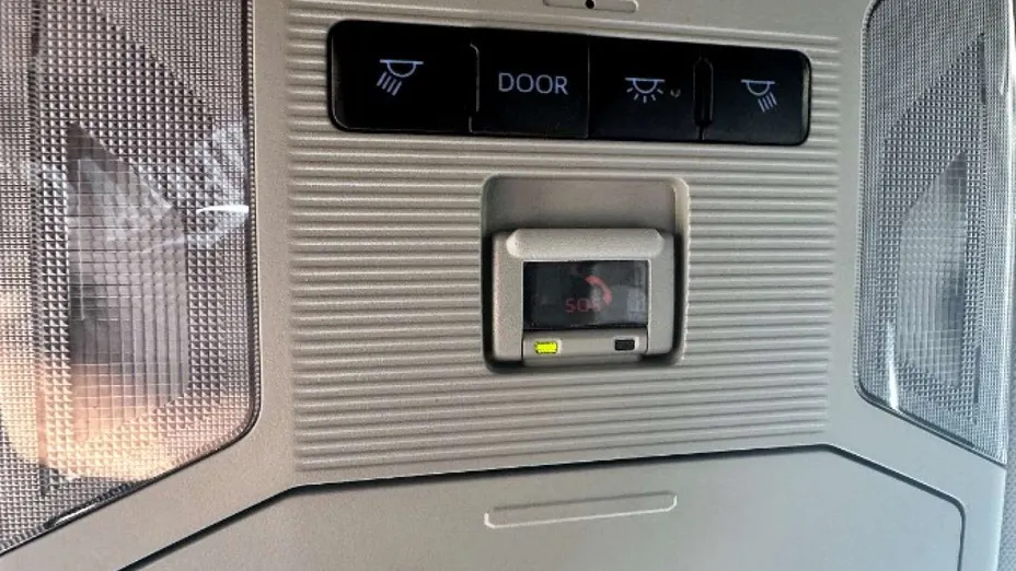 TOYOTA RAV4 -