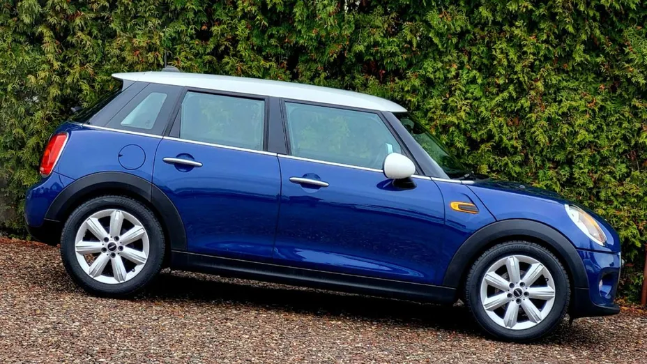 MINI Cooper -