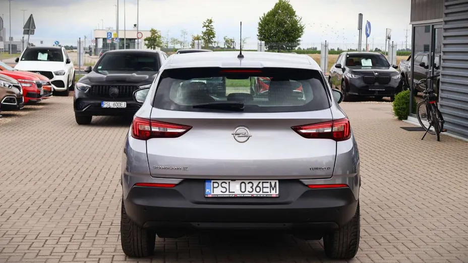 OPEL Grandland X -