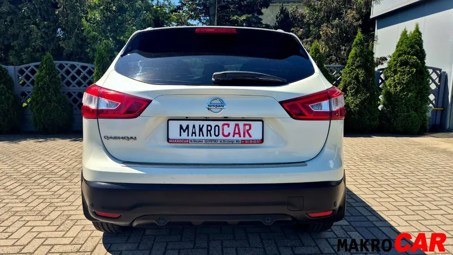 NISSAN Qashqai -